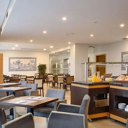 Tryp By Wyndham Centro 3*