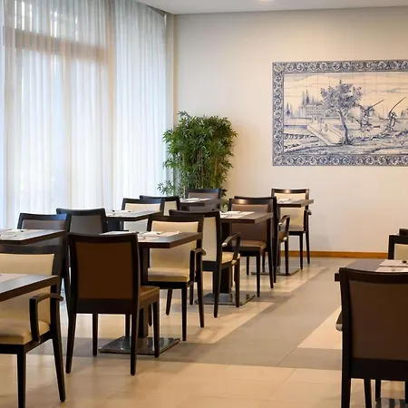 Tryp By Wyndham Centro 3* Porto