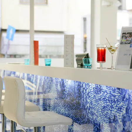 Tryp By Wyndham Centro Hotel Porto