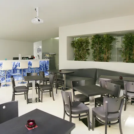 Tryp By Wyndham Centro 3* Porto